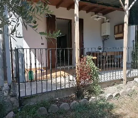 Casa Laghetto Castellaro (Lombardy)